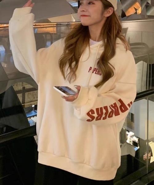 DIAVEL（ディアベル）の「裏起毛　袖ロゴプリント　ルーズパーカー（パーカー・レディース・ホワイト/ブラック/ベージュ・M）」の14枚目の写真