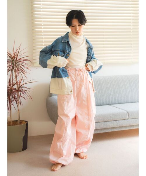 Ungrid（アングリッド）の「ハイネックシアーロングスリーブTee（Tシャツ/カットソー・レディース・ブルー/ブラック/オフホワイト/パープル・FREE）」の19枚目の写真