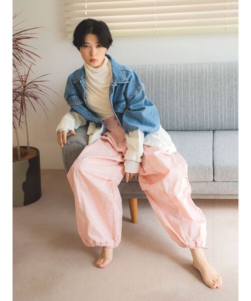 Ungrid（アングリッド）の「ハイネックシアーロングスリーブTee（Tシャツ/カットソー・レディース・ブルー/ブラック/オフホワイト/パープル・FREE）」の20枚目の写真