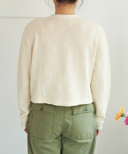 CHILD WOMAN（チャイルドウーマン）の「☆花メッシュジャガード クルーネックショートカーディガン（カーディガン/ボレロ・レディース・ピンク/パープル/ネイビー/アイボリー・FREE）」の7枚目の写真