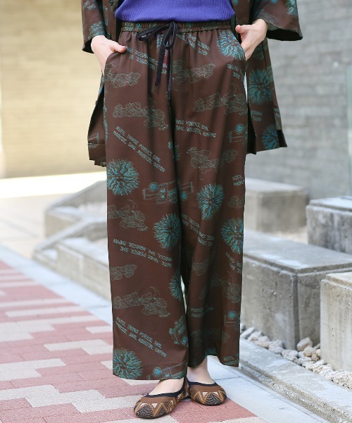 チチカカ(チチカカ)の「アソートストレートレッグパンツ【ユニセックス】(その他パンツ・レディース・ブラウン/ネイビー/ターコイズブルー・LARGE/MEDIUM)」の2枚目の写真