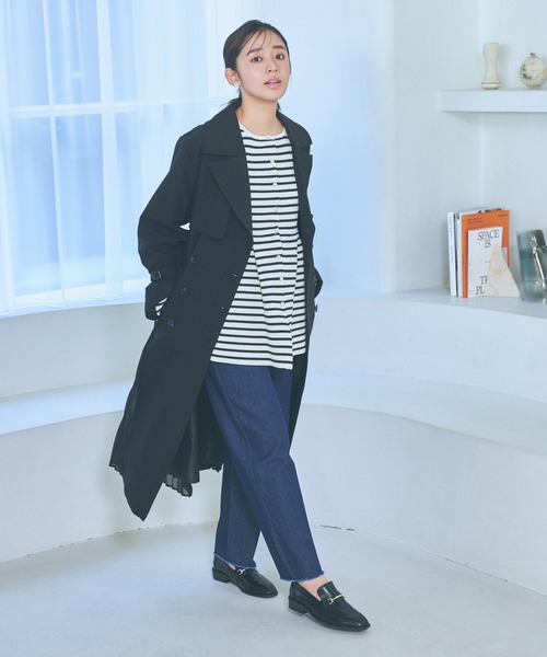 mysty woman(ミスティウーマン)の「ハイウエストカーブデニムパンツ 996920(デニムパンツ・レディース・ネイビー/ブラック/ブルー・SMALL/MEDIUM)」の5枚目の写真