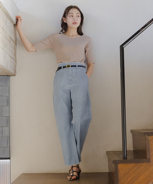 mysty woman(ミスティウーマン)の「ハイウエストカーブデニムパンツ 996920(デニムパンツ・レディース・ネイビー/ブラック/ブルー・SMALL/MEDIUM)」の21枚目の写真