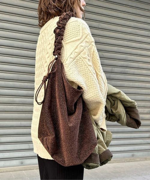 CPCM(シーピーシーエム)の「ラメギャザーショルダー(ショルダーバッグ・レディース・ブラウン/ブラック/シルバー・FREE)」の14枚目の写真