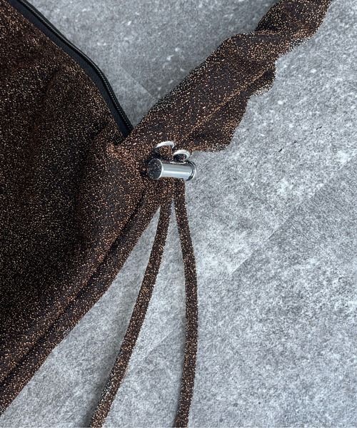 CPCM(シーピーシーエム)の「ラメギャザーショルダー(ショルダーバッグ・レディース・ブラウン/ブラック/シルバー・FREE)」の6枚目の写真