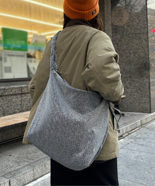 CPCM(シーピーシーエム)の「ラメギャザーショルダー(ショルダーバッグ・レディース・ブラウン/ブラック/シルバー・FREE)」の10枚目の写真