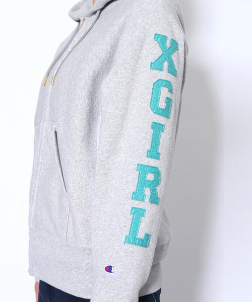 Champion（チャンピオン）の「X-girlxChampion 11.5oz REVERSE WEAVE ZIP HOODIE（パーカー・レディース・ネイビー/ブラック/アッシュ・1/2）」の12枚目の写真