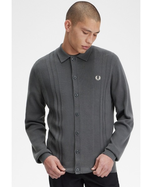 FRED PERRY（フレッドペリー）の「Button Through Long Sleeve Knit 