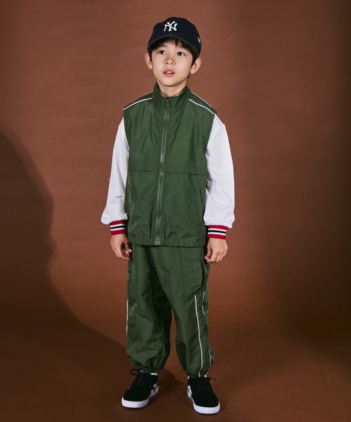 PAIRMANON STREET（ペアマノンストリート）の「【PAIRMANON STREET】【SET UP可】ナイロン パイピング スタンドネック ベスト（ベスト・キッズ・グレー/ブラック/カーキ・140/120/150/130/110/90/100）」の16枚目の写真