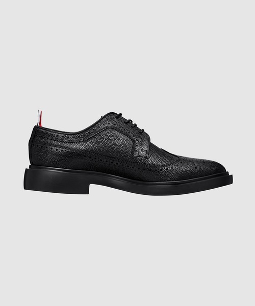 THOM BROWNE（トムブラウン）の「LONGWING BROGUE W/ LIGHTWEIGHT RUBBER SOLE IN PEBBLE GRAIN（ローファー・メンズ・ブラック・9.5/9）」の2枚目の写真