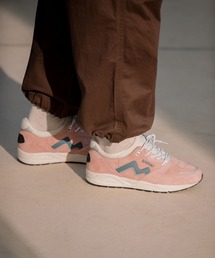 KARHU / "ARIA 95" スニーカー