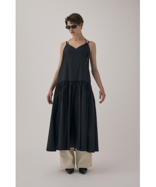 M_（エムアンダーバー）の「フッ素フリーの撥水加工が嬉しい リサイクルナイロン使用　エアーシアーキャミドレス（ワンピース・レディース・ブラック/アイボリー/ライトピンク・FREE）」の12枚目の写真