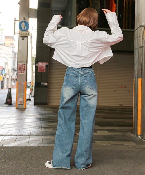 SPINNS(スピンズ)の「長袖ショート丈シャツ(シャツ/ブラウス・レディース・グレイッシュベージュ/ブラック/オフホワイト・ONESIZE)」の10枚目の写真