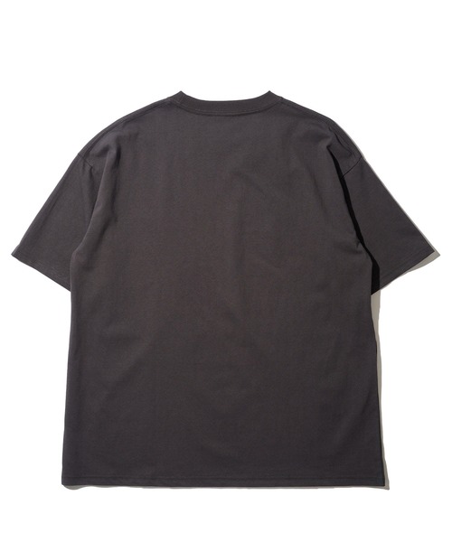 ADPOSION(アドポーション)の「【GREMLINS / グレムリン】ヴィンテージ風フォトプリントTシャツ(Tシャツ/カットソー・レディース・ブラック/ホワイト×ブラック/ホワイト/チャコールグレー・MEDIUM/LARGE/X-LARGE)」の15枚目の写真