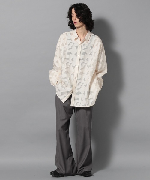 Anui(アニュイ)の「【UNISEX/選べる着丈】ジャガードフラワーシャツ(シャツ/ブラウス・レディース・オフホワイト/イエロー・SMALL/MEDIUM)」の17枚目の写真