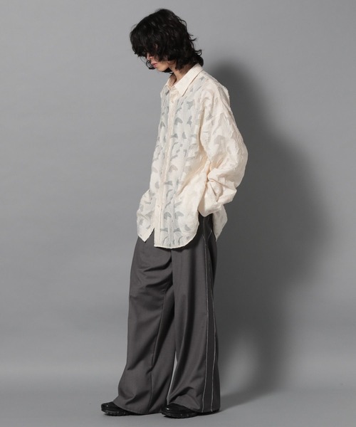 Anui(アニュイ)の「【UNISEX/選べる着丈】ジャガードフラワーシャツ(シャツ/ブラウス・レディース・オフホワイト/イエロー・SMALL/MEDIUM)」の18枚目の写真