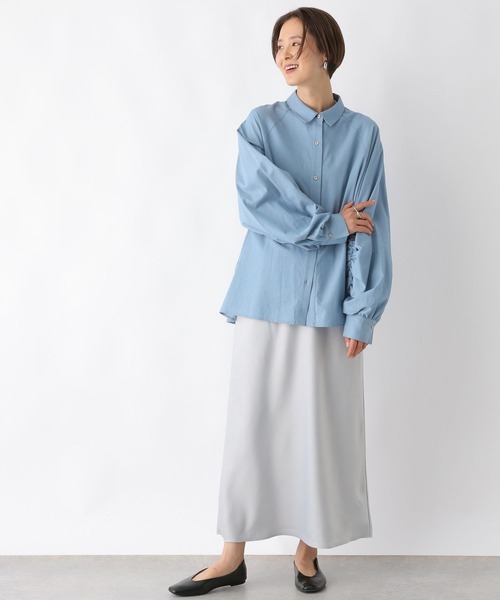 LEPSIM(レプシィム)の「袖シャーリングシャツ 104111(シャツ/ブラウス・レディース・ネイビー/ブルー/オフホワイト・FREE)」の10枚目の写真