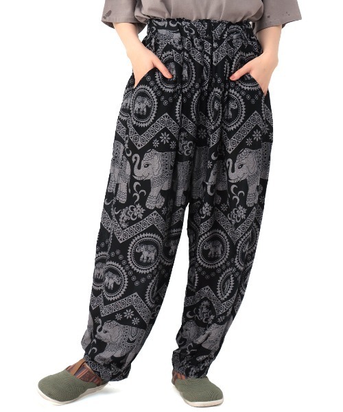 チチカカ(チチカカ)の「タイ柄バルーンパンツ(その他パンツ・レディース・ブラック/ブラウン/ネイビー・MEDIUM/LARGE)」の17枚目の写真