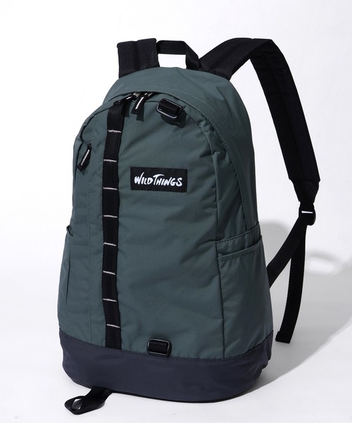 WILD THINGS(ワイルドシングス)の「【WILD THINGS/ワイルドシングス】DELFY fabric ワンポイントロゴ バックパック(容量:約15L)(バックパック/リュック・メンズ・ブラック/パープル/ターコイズブルー/ベージュ/グレー・FREE)」の2枚目の写真
