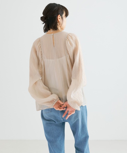 URBAN RESEARCH（アーバンリサーチ）の「ギャザーヨウリュウブラウス（シャツ/ブラウス・レディース・ライトベージュ/ブラウン系その他/ブラック・FREE）」の9枚目の写真