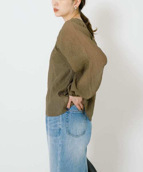 URBAN RESEARCH（アーバンリサーチ）の「ギャザーヨウリュウブラウス（シャツ/ブラウス・レディース・ライトベージュ/ブラウン系その他/ブラック・FREE）」の18枚目の写真