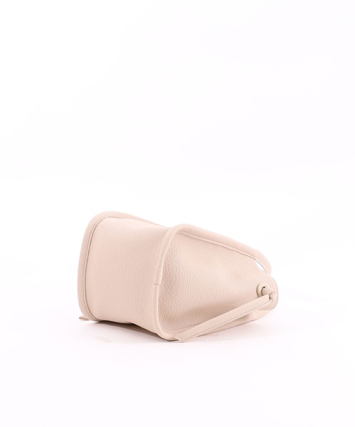 COOCO(クーコ)の「ソフトフェイクレザーパイピングハンドル2WAYミニトート(トートバッグ・レディース・ライトグレー/ブラック/アイボリー/グレー系その他・9)」の7枚目の写真