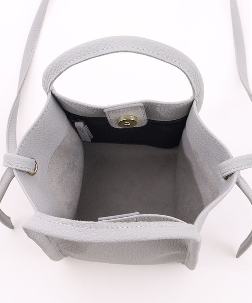 COOCO(クーコ)の「ソフトフェイクレザーパイピングハンドル2WAYミニトート(トートバッグ・レディース・ライトグレー/ブラック/アイボリー/グレー系その他・9)」の21枚目の写真