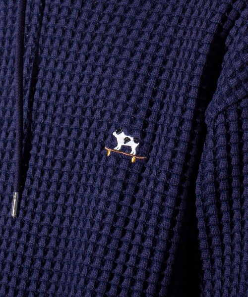 GLOSTER(グロスター)の「【GLOSTER/グロスター】フレンチブルドッグ刺繍 オニワッフルパーカー(パーカー・メンズ・イエロー/ネイビー/ベージュ・M/L/S)」の15枚目の写真