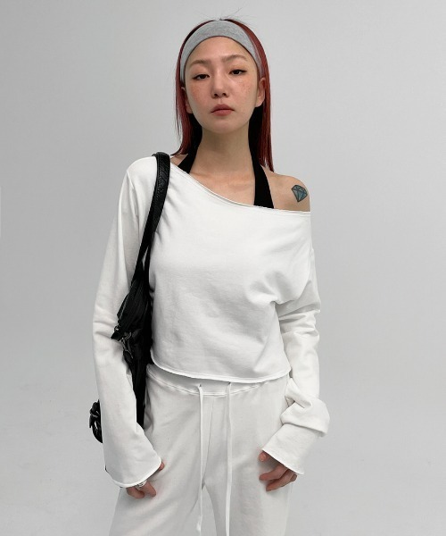 BLACKUP（ブラックアップ）の「[MADE] ベラーディSET - ボートネックオフショルダークロップ長袖Tシャツ（Tシャツ/カットソー・レディース・ホワイト/グレー/ブラック・FREE）」の5枚目の写真