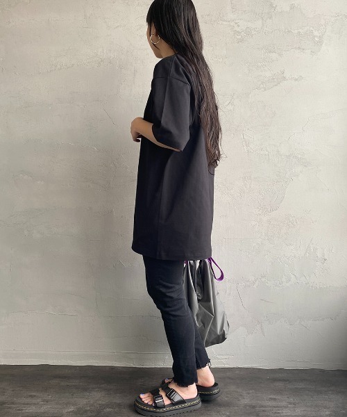 HANES（ヘインズ）の「【WEB限定】[HANES/ヘインズ] BEEFY ショートスリーブパックTシャツ（Tシャツ/カットソー・レディース・ブラック/オリーブ/ライトベージュ/グレー/ダークグリーン/ホワイト/レッド/ダークグレー/ネイビー/パープル・XS/S/M/L/XL）」の13枚目の写真