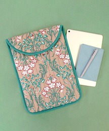 ACCOMMODE（アコモデ）の「キルトパソコンケース（PC・タブレットケース）」