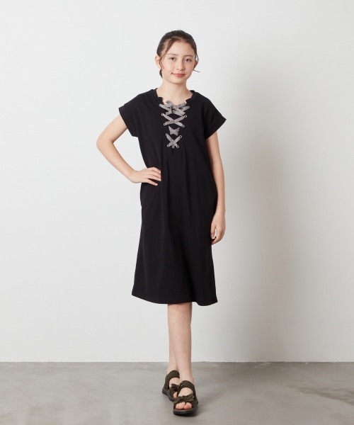 a.v.v（アーヴェヴェ）の「[17-23cm]リボン付きスポーツサンダル[WEB限定サイズ]（サンダル・キッズ・ダークインディゴブルー/カーキ/ブラック・17/18/19/20/21/22/23）」の13枚目の写真