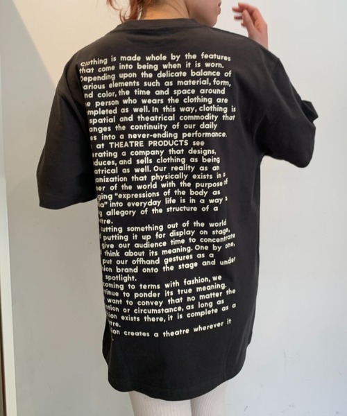 THEATRE PRODUCTS（シアタープロダクツ）の「マニフェストプリント半袖Tシャツ（Tシャツ/カットソー・レディース・チャコール/ホワイト/ナチュラル・FREE）」の15枚目の写真