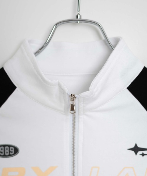 Figments(フィグメンツ)の「フロントZIPレーシングトップス(ブルゾン・レディース・ホワイト/ブラック・FREE)」の9枚目の写真