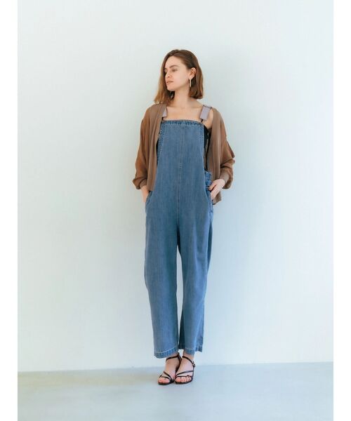 Editt by YECCA VECCA（エディットバイイェッカヴェッカ）の「綿麻デニムサロペット（サロペット/オーバーオール・レディース・ライトインディゴブルー/インディゴブルー・FREE）」の5枚目の写真