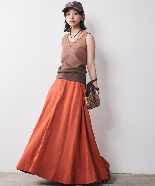 CHIC STYLE(シックスタイル)の「 段染めタンクトップ <大きいサイズ有>シックスタイル(キャミソール・レディース・グリーン系/ブラウン系/パープル系・3L/LL/L/M/5L/4L)」の5枚目の写真