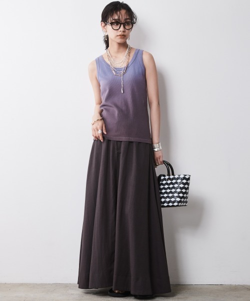 CHIC STYLE(シックスタイル)の「 段染めタンクトップ <大きいサイズ有>シックスタイル(キャミソール・レディース・グリーン系/ブラウン系/パープル系・3L/LL/L/M/5L/4L)」の11枚目の写真