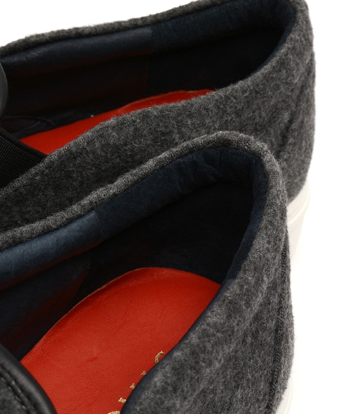 STACCATO（スタッカート）の「ラインストーンスリッポン（スリッポン