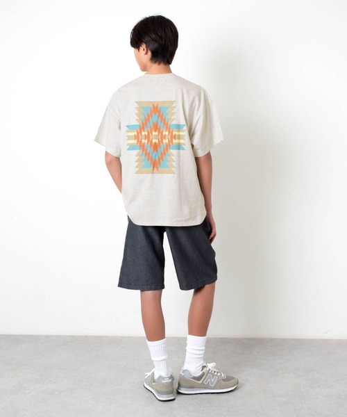 PEN FIELD(ペンフィールド)の「【Penfield】【防汚加工】ネイティブ柄バックプリント半袖Tシャツ(Tシャツ/カットソー・キッズ・オートミール/オレンジ/ネイビー・170cm/160cm/150cm/140cm)」の6枚目の写真
