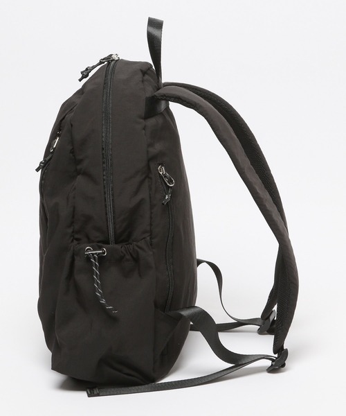 BAYFLOW（ベイフロー）の「サイドポケットデイパック（バックパック/リュック・レディース・ベージュ/ブラック・FREE）」の6枚目の写真