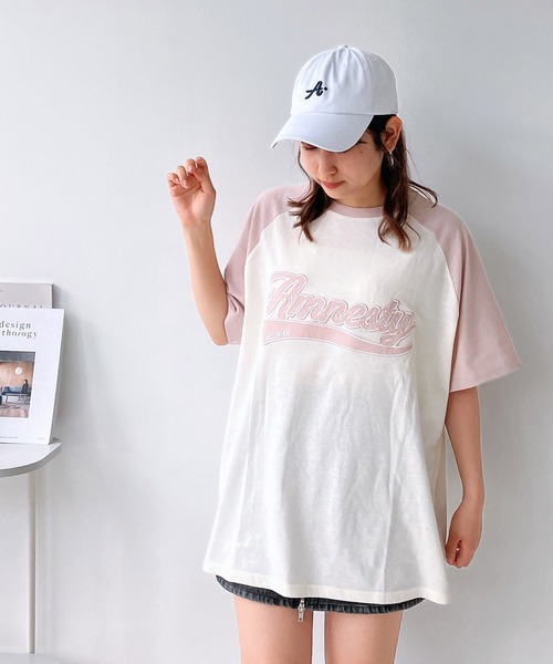 AS KNOW AS plus（アズノゥアズプラス）の「◎カレッジロゴ オーバーサイズ ラグラン半袖Tシャツ（Tシャツ/カットソー・レディース・ブラック系/ピンク系/ネイビー系/ピンク系1/ブラック系1/ネイビー系1/グリーン系1・FREE）」の6枚目の写真