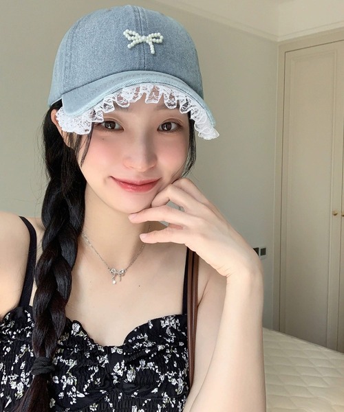 shopnikoniko(ショップニコニコ)の「キャップ リボン パール レース デニムキャップ(キャップ・レディース・ライトブルー/ブラック・フリー)」の8枚目の写真