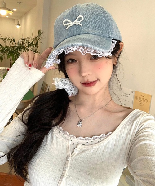 shopnikoniko(ショップニコニコ)の「キャップ リボン パール レース デニムキャップ(キャップ・レディース・ライトブルー/ブラック・フリー)」の5枚目の写真