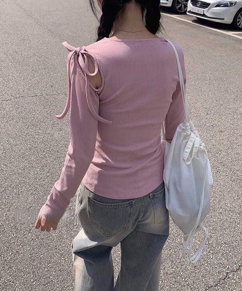 Dita Muaj.(ディータムアージュ)の「ショルダーリボンバレエトップス(Tシャツ/カットソー・レディース・ホワイト/パープル・M/L)」の2枚目の写真