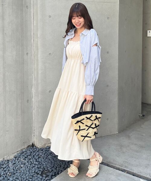 MAJESTIC LEGON（マジェスティックレゴン）の「肩リボンキャミワンピース（ワンピース・レディース・ブラック/アイボリー/ホワイト系その他2・MEDIUM/SMALL/X-SMALL）」の15枚目の写真