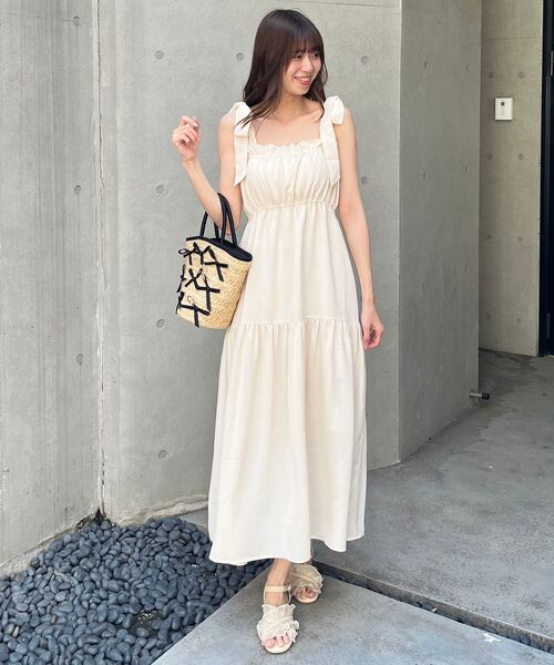 MAJESTIC LEGON（マジェスティックレゴン）の「肩リボンキャミワンピース（ワンピース・レディース・ブラック/アイボリー/ホワイト系その他2・MEDIUM/SMALL/X-SMALL）」の16枚目の写真