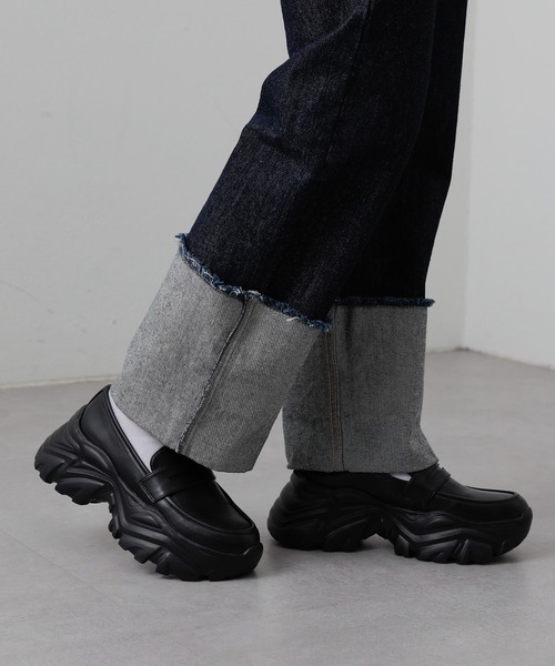 COLONY 2139（コロニートゥーワンスリーナイン）の「ローファースニーカー（スニーカー・レディース・ブラック・SMALL/MEDIUM/LARGE）」の5枚目の写真