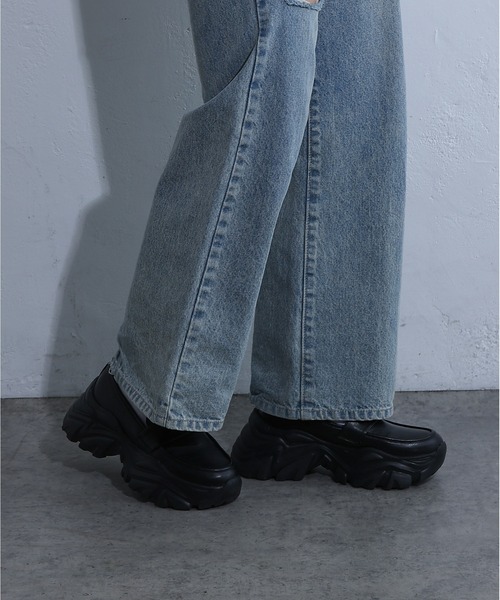 COLONY 2139（コロニートゥーワンスリーナイン）の「ローファースニーカー（スニーカー・レディース・ブラック・SMALL/MEDIUM/LARGE）」の16枚目の写真