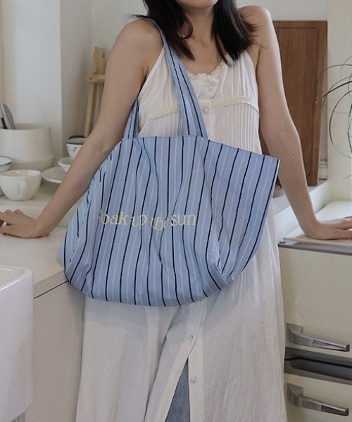 Vipoa(ヴィポア)の「stripe logo color tote(トートバッグ・レディース・ブルー/ピンク・FREE)」の5枚目の写真