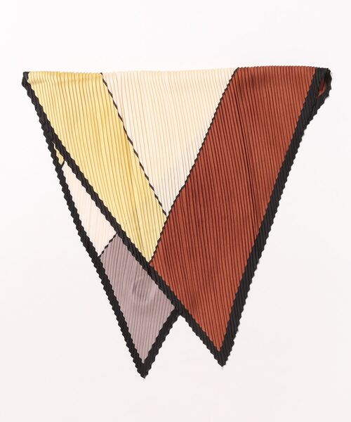 Settimissimo（セッティミッシモ）の「パネル柄 プリーツスカーフ（ストール/ショール・レディース・ベージュ/ブルー・FREE）」の5枚目の写真